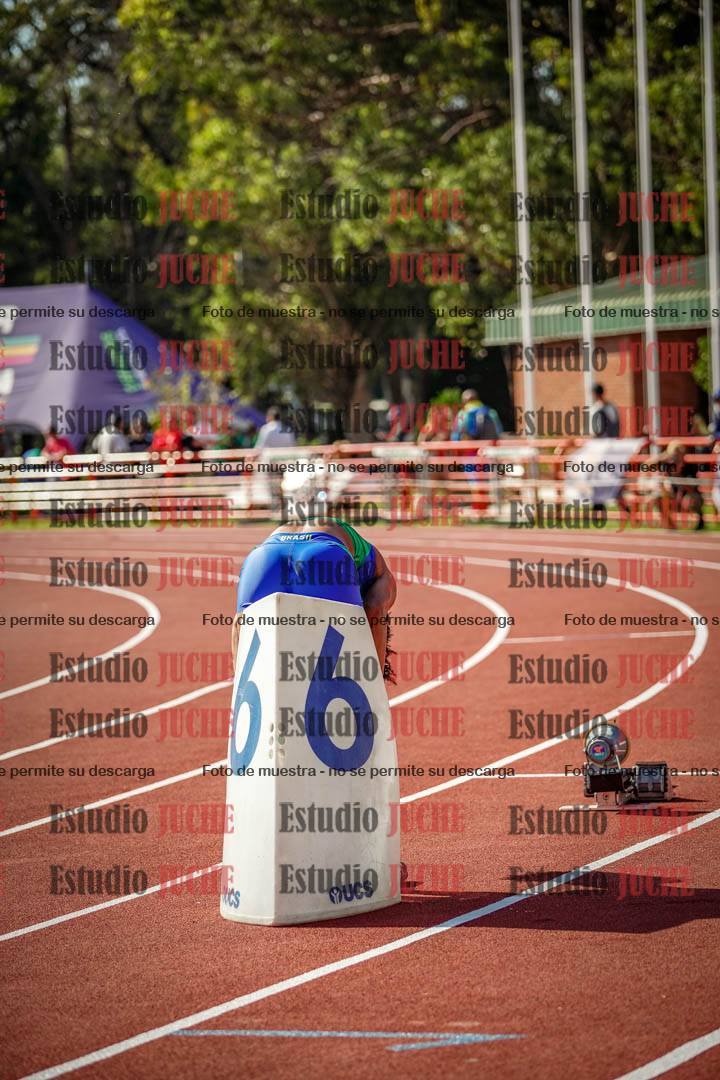 Fotos de algunos extras y podios del día 1