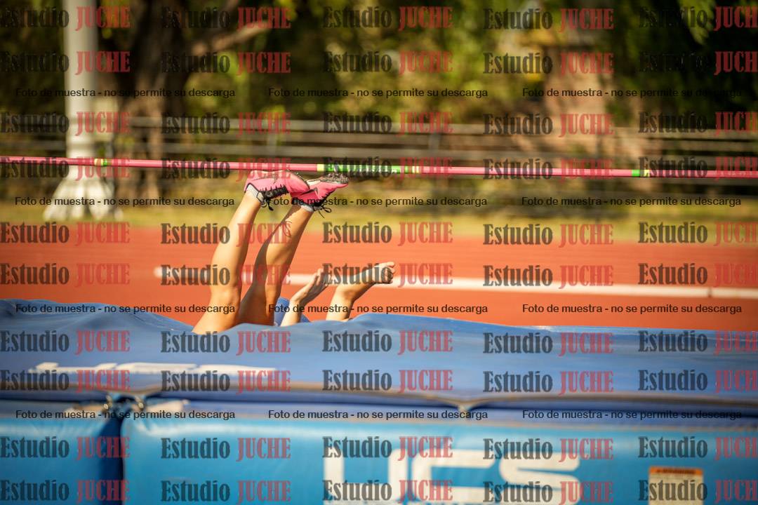 Fotos del salto en alto de mujeres - combinadas 2