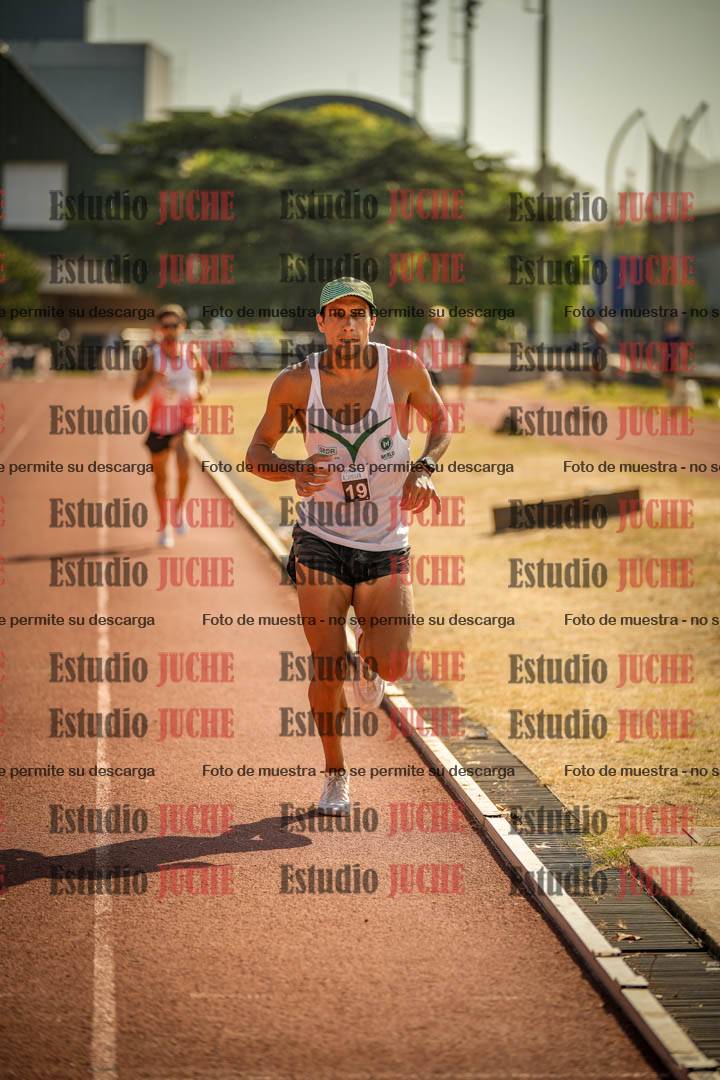 Fotos de los 3000 m llanos de varones