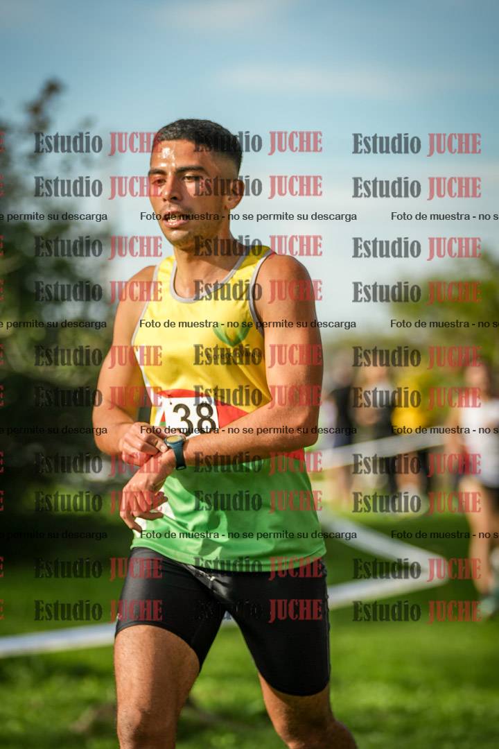Fotos de la llegada del cross de 4000 m - varones