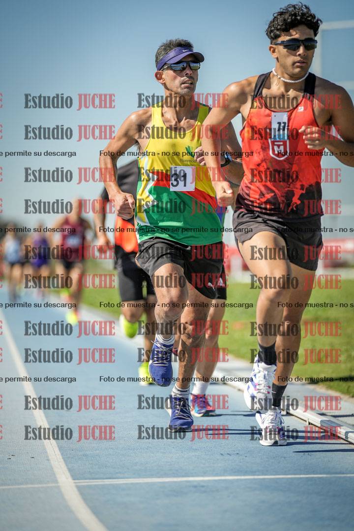 Fotos de los 5000 m de mujeres y varones - serie 2