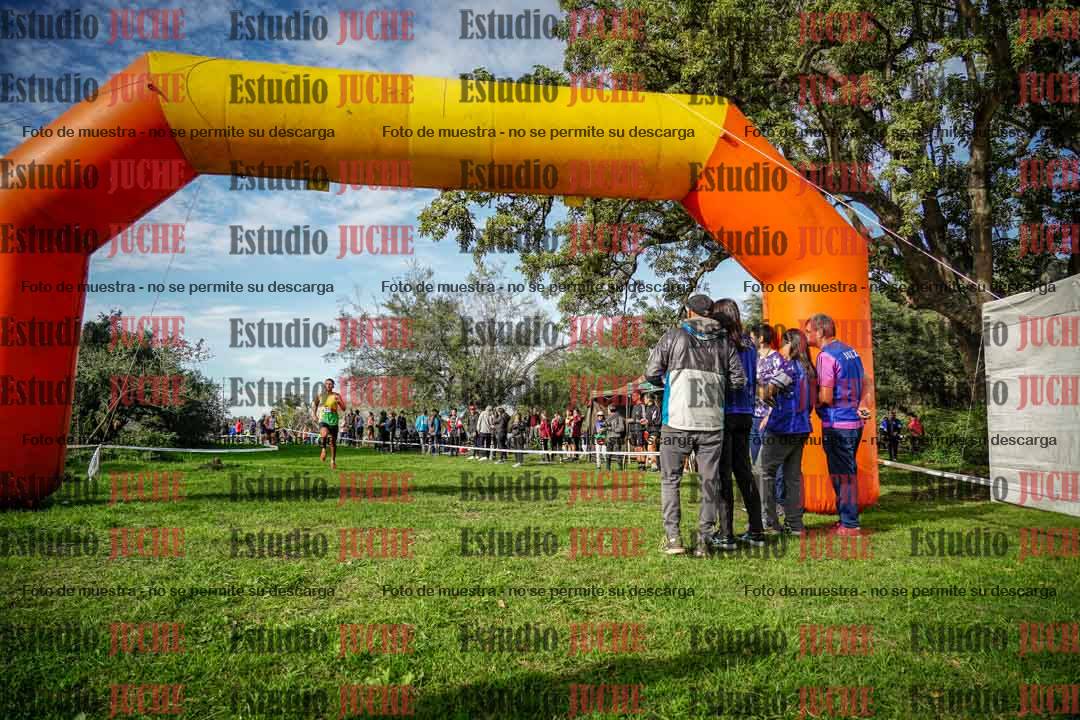 Fotos de la llegada del cross de 4000 m - varones