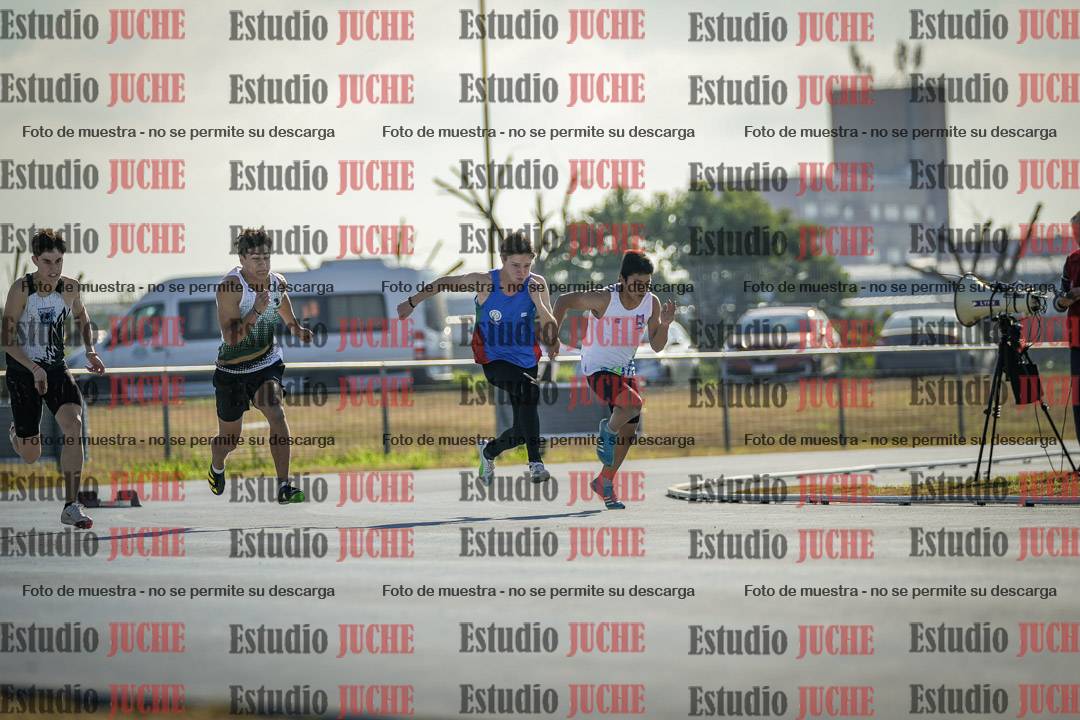 Fotos de los 100 m llanos de varones