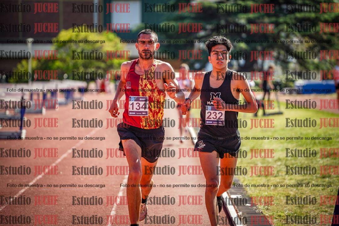 Fotos de los 10.000 m de varones - serie 1