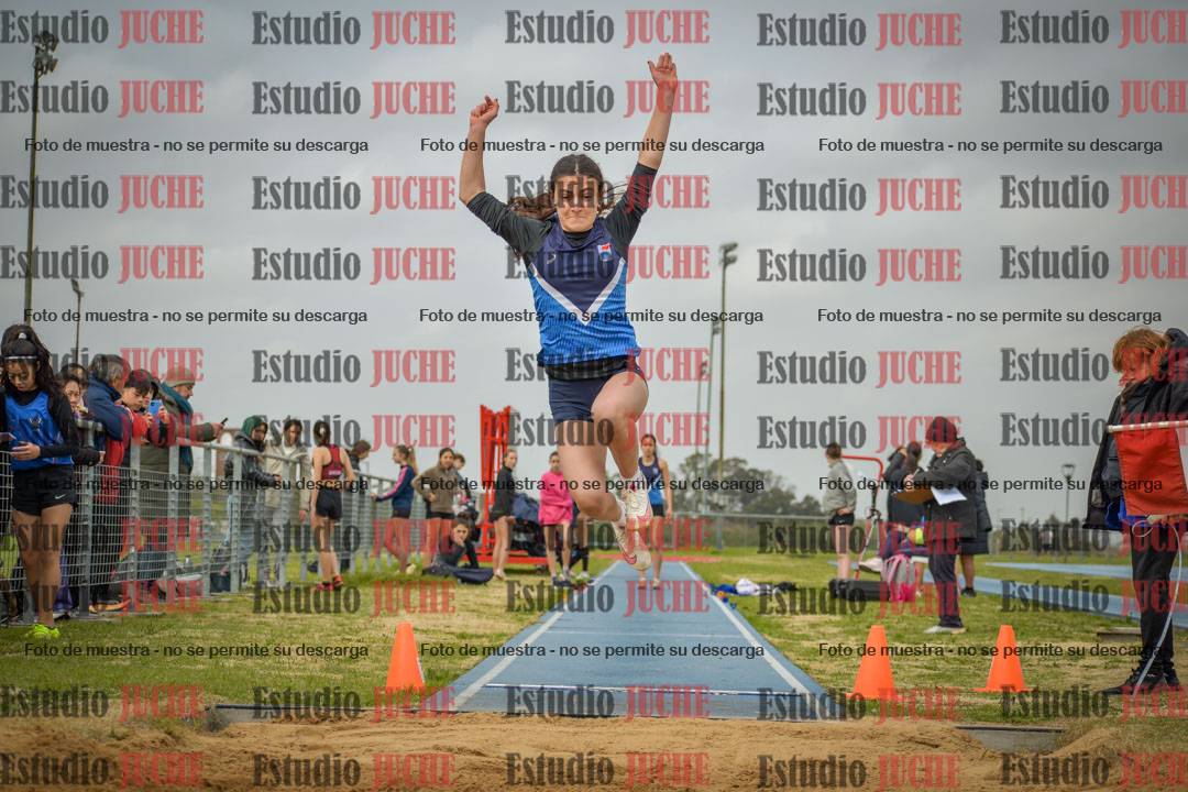 Fotos del salto en largo de mujeres - U18