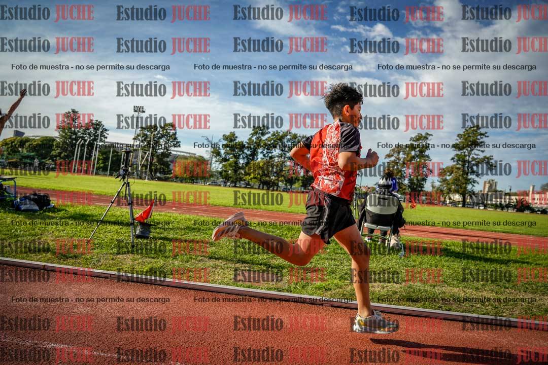 Fotos de los 600 m llanos de varones