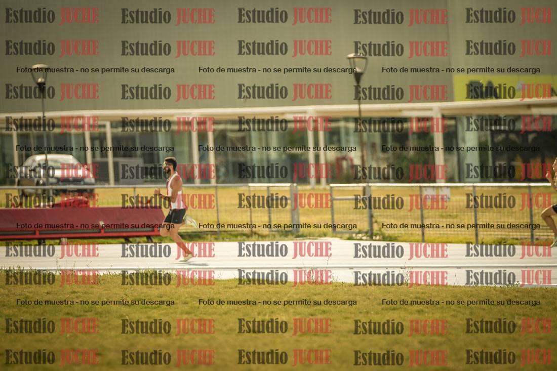 Fotos de los 300 m llanos de varones