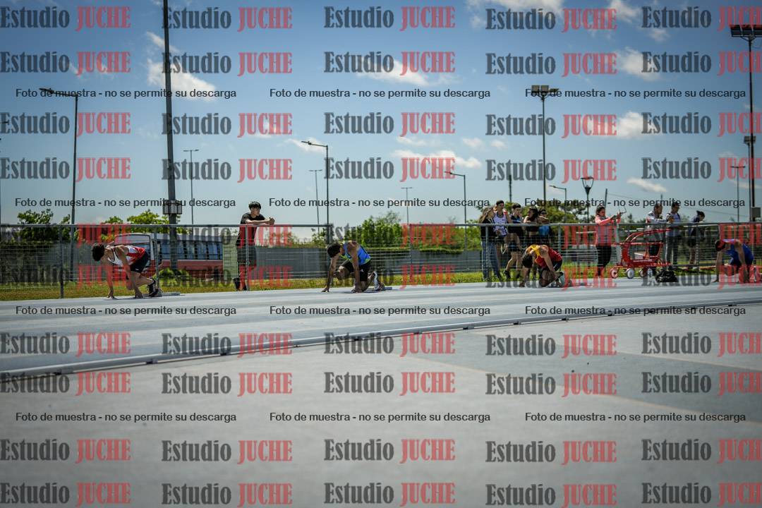 Fotos de los 200 m llanos de varones