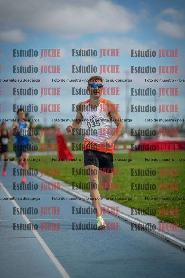 Fotos de los 1000 m llanos de varones