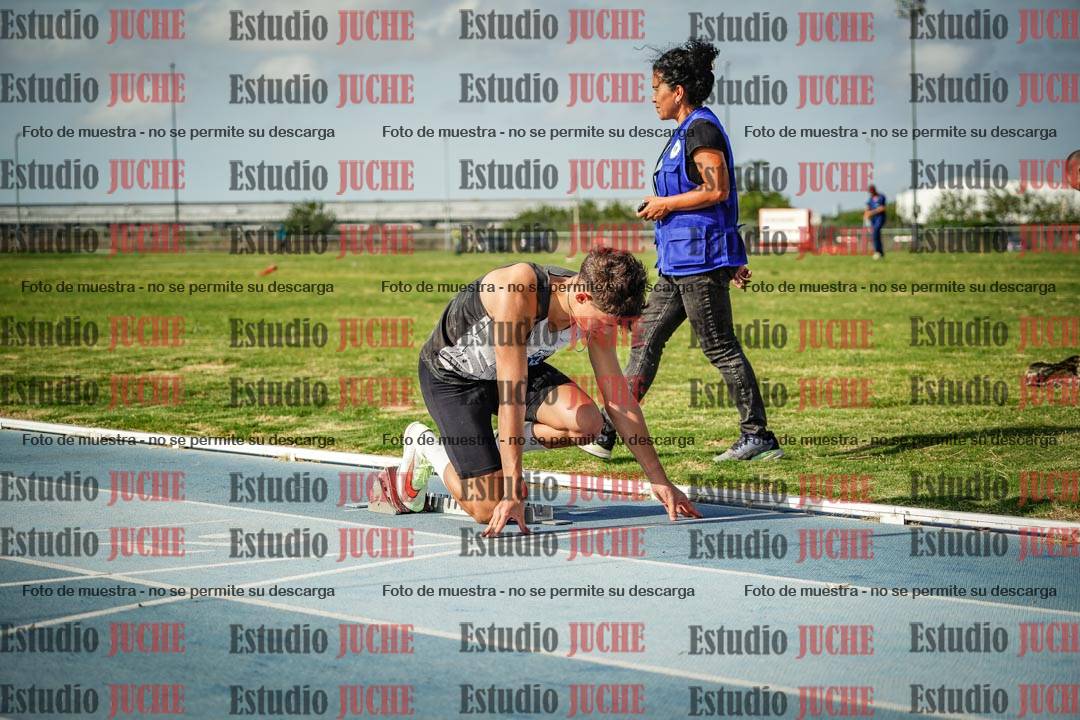 Fotos de los 400 m llanos de varones