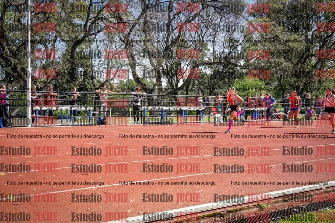 Fotos de los 80 m llanos de mujeres