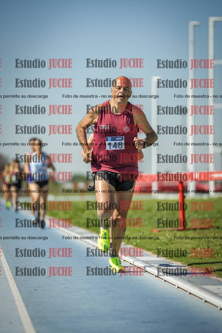 Fotos de los 5000 m de mujeres y varones - serie 2