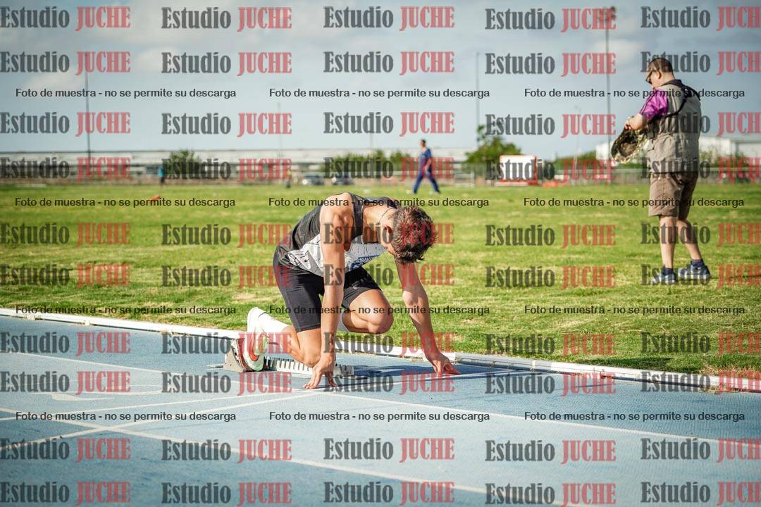 Fotos de los 400 m llanos de varones