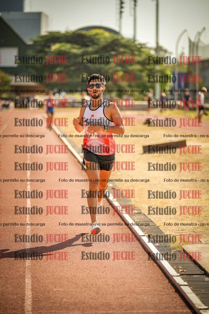 Fotos de los 3000 m llanos de varones