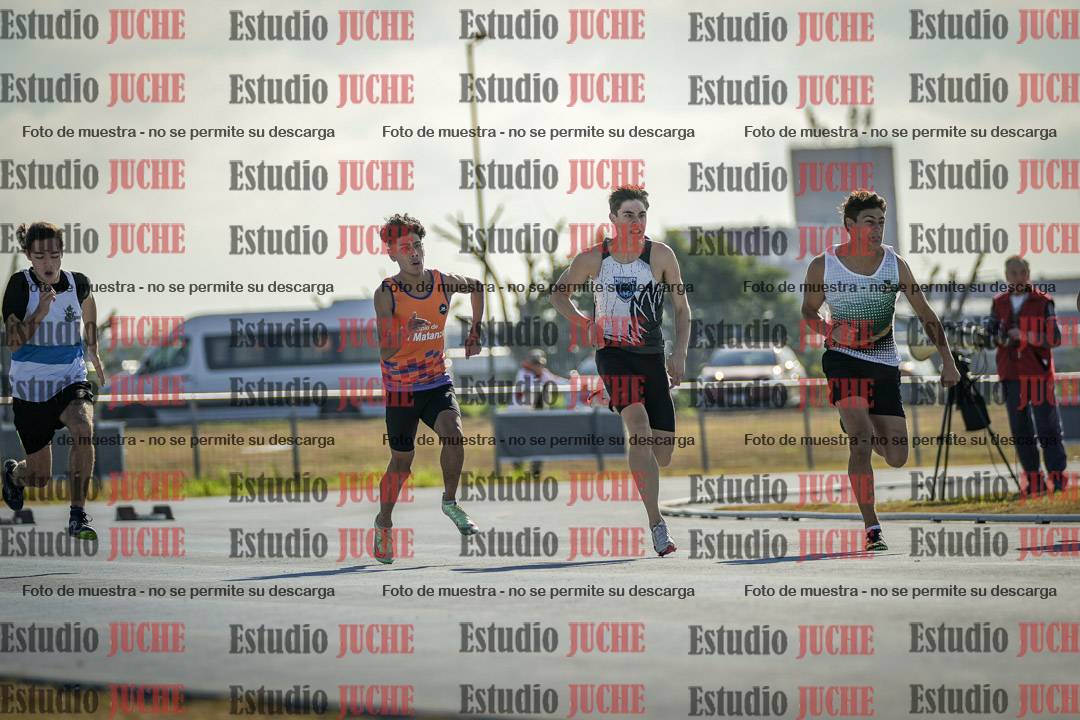 Fotos de los 100 m llanos de varones