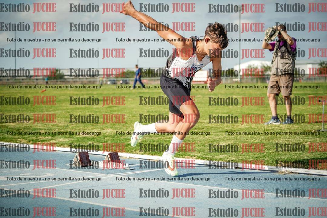 Fotos de los 400 m llanos de varones