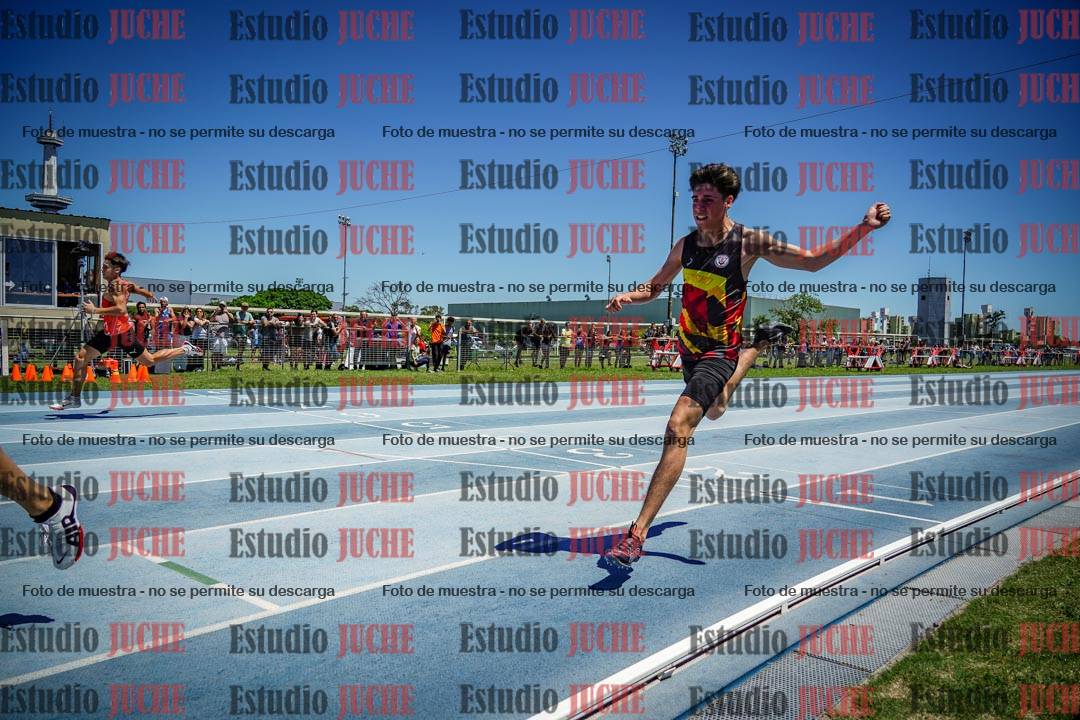 Fotos de los 100 m llanos de varones
