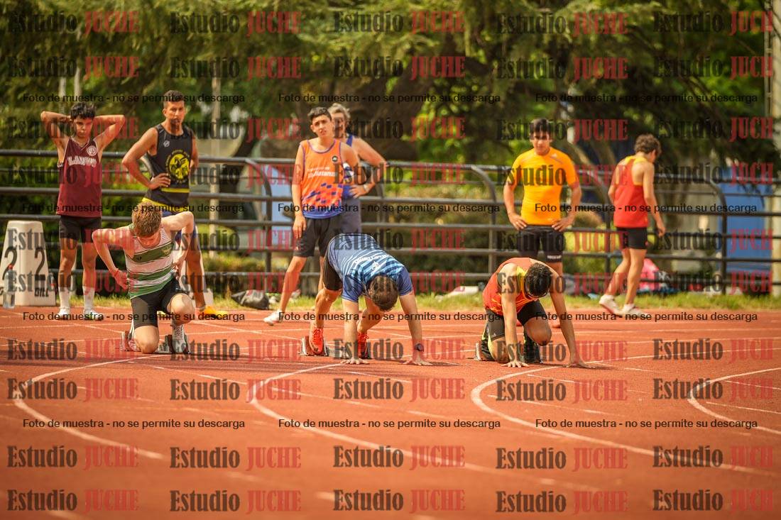 Fotos de los 100 m llanos de varones