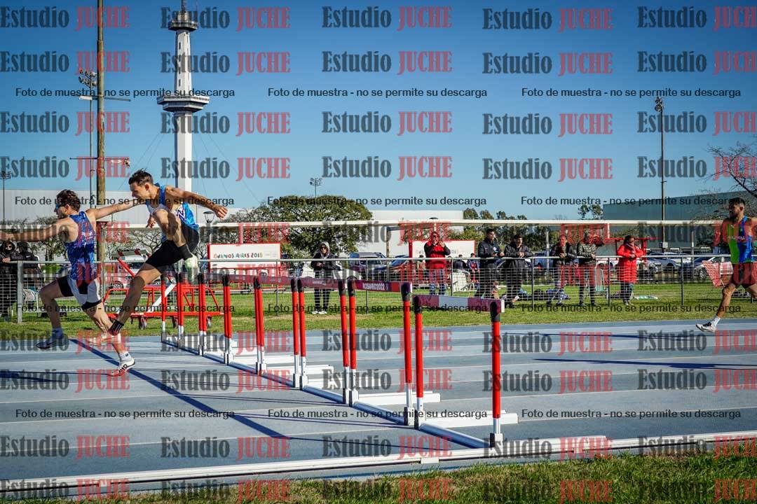 Fotos de los 400 m con vallas de varones