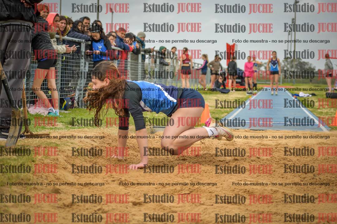 Fotos del salto en largo de mujeres - U18