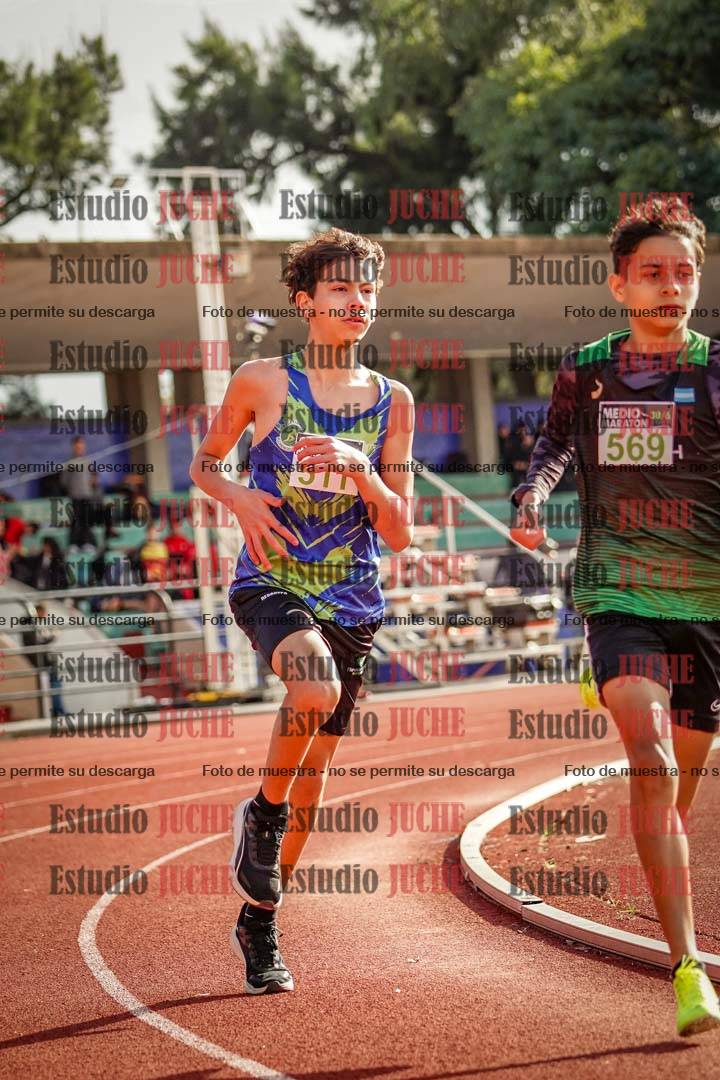Fotos de los 600 m llanos de varones