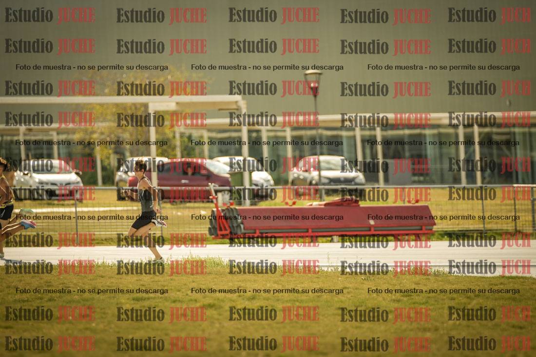 Fotos de los 300 m llanos de varones