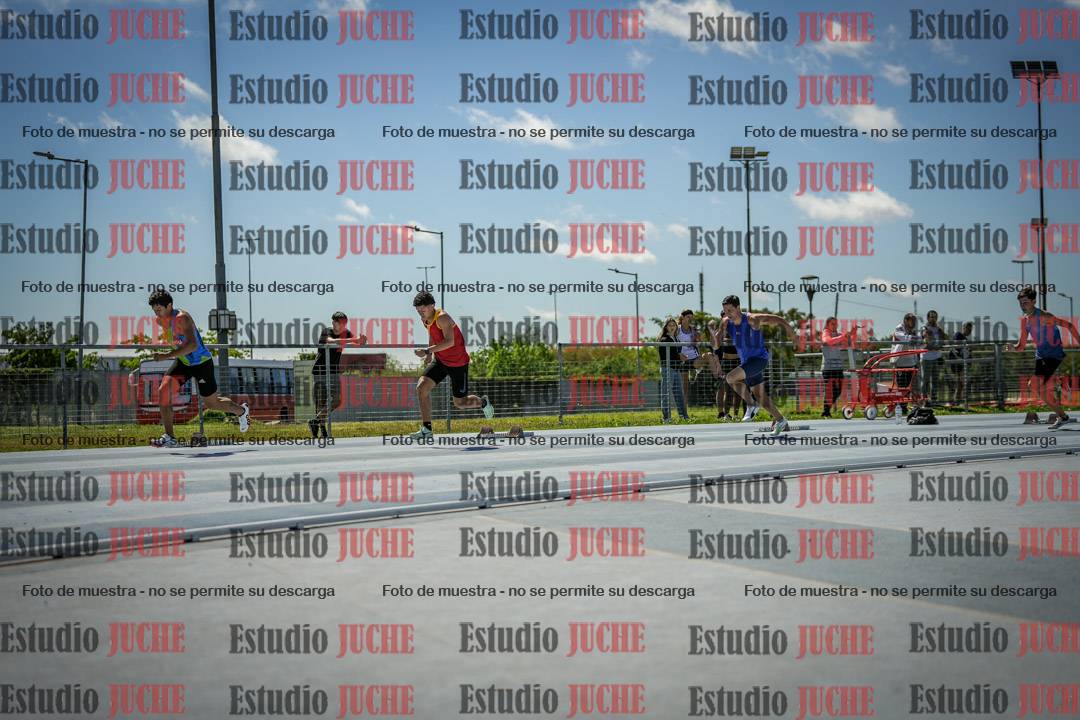 Fotos de los 200 m llanos de varones