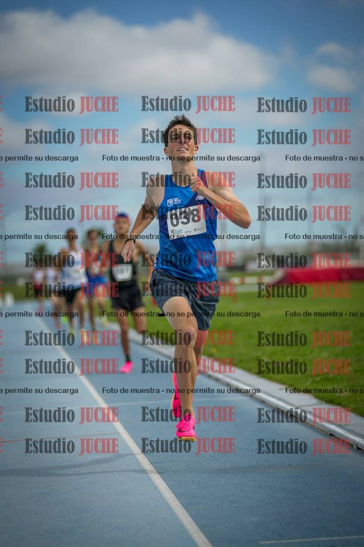 Fotos de los 1000 m llanos de varones