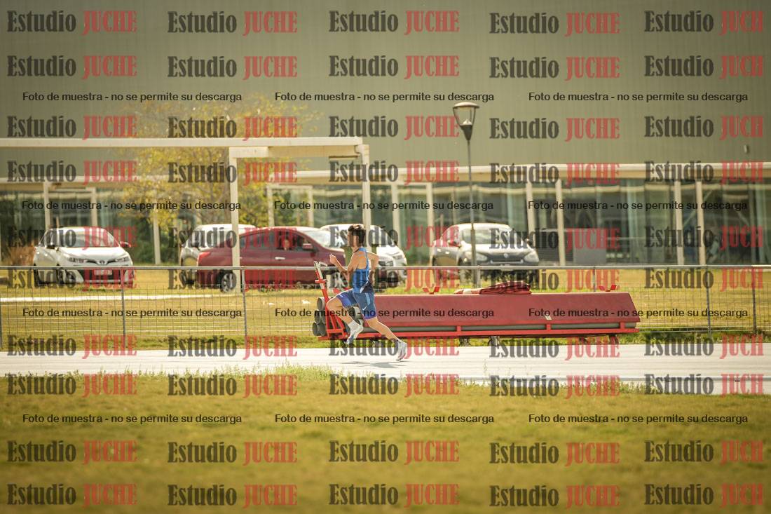 Fotos de los 300 m llanos de varones