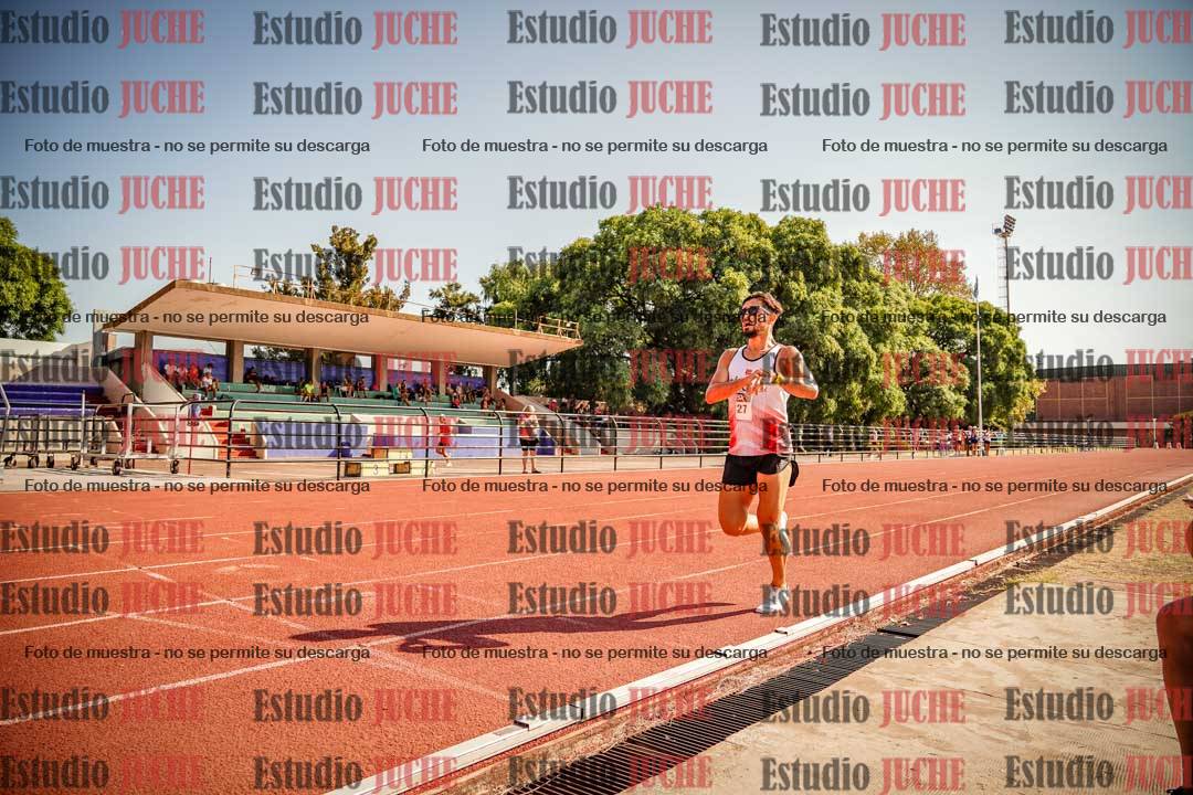 Fotos de los 3000 m llanos de varones