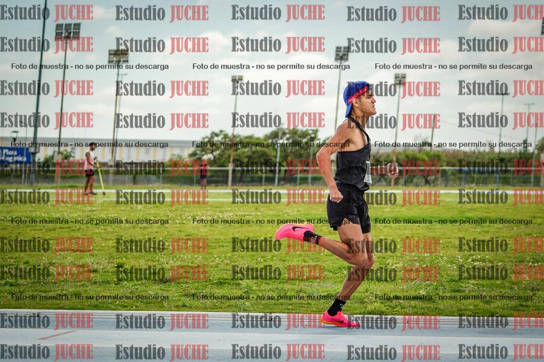 Fotos de los 1000 m llanos de varones