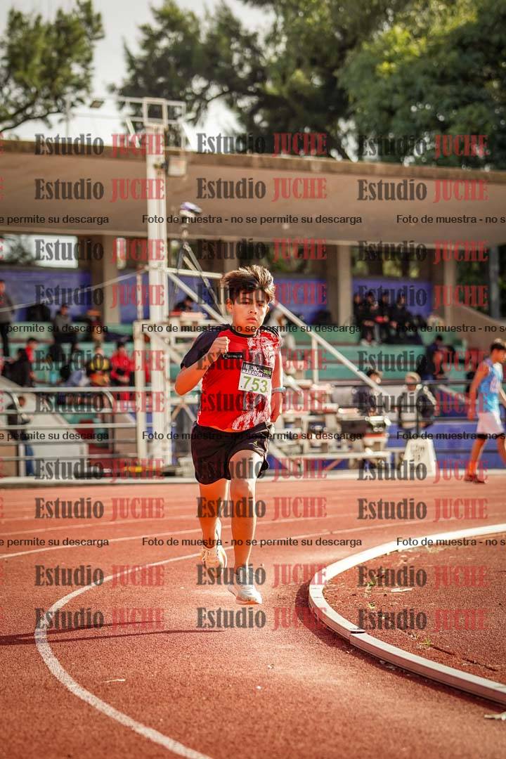 Fotos de los 600 m llanos de varones