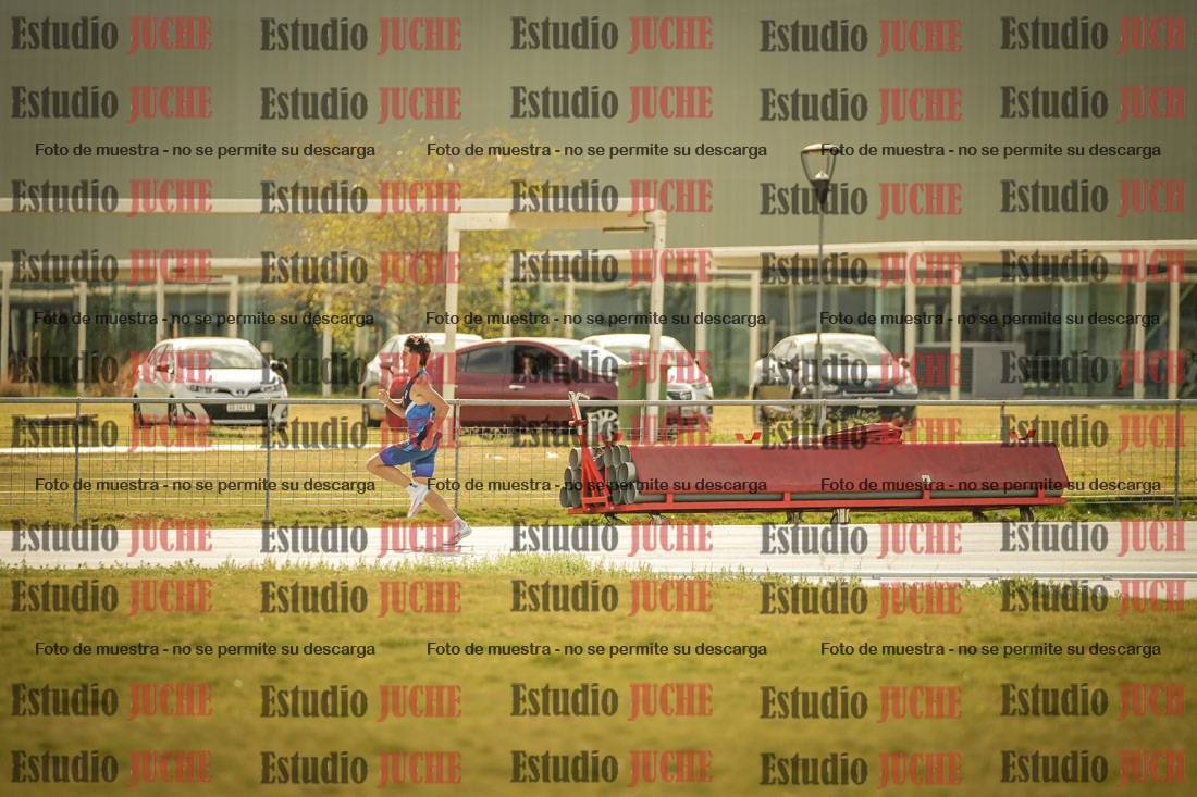 Fotos de los 300 m llanos de varones