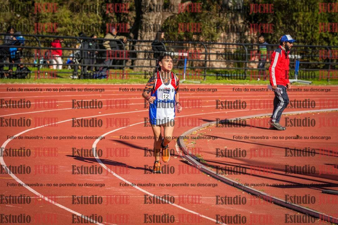 Fotos de los 2400 m llanos de varones