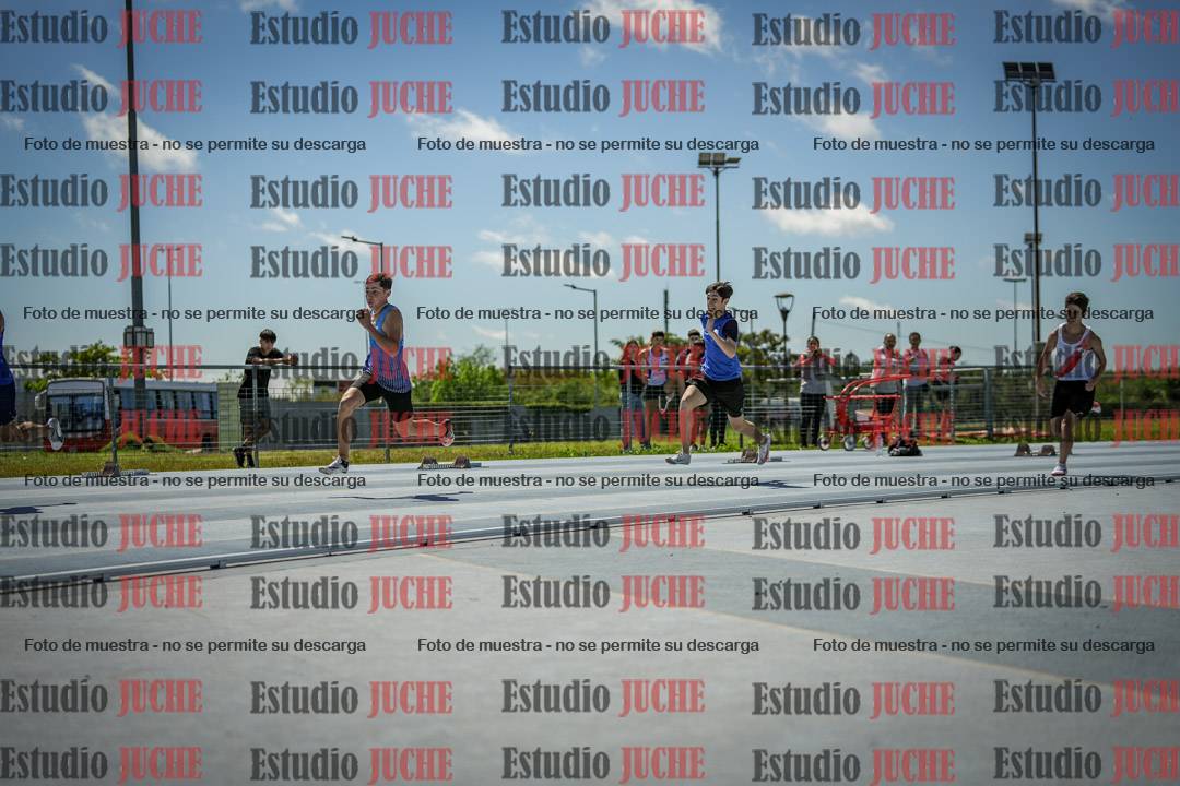 Fotos de los 200 m llanos de varones