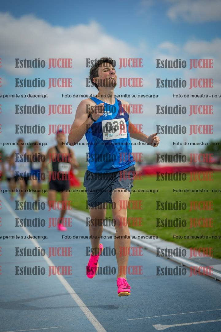 Fotos de los 1000 m llanos de varones