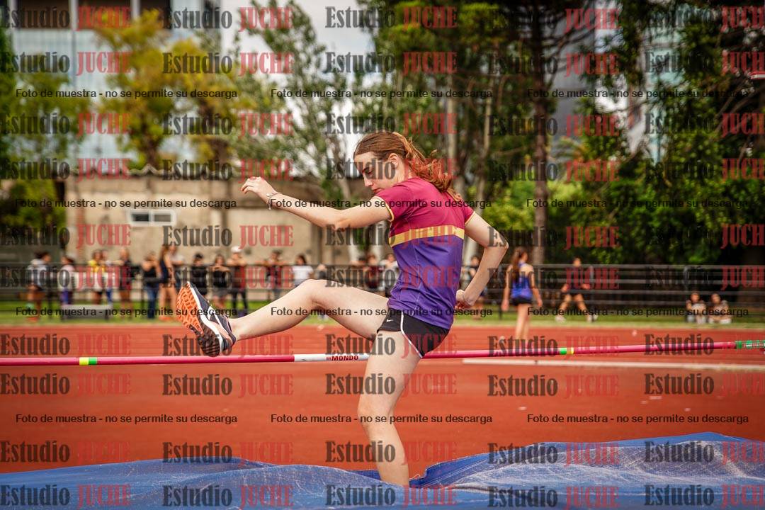 Fotos del salto en alto de mujeres