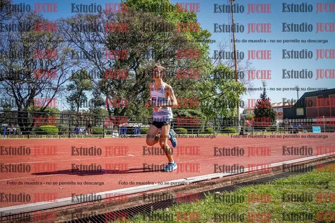 Fotos de los 2400 m de varones