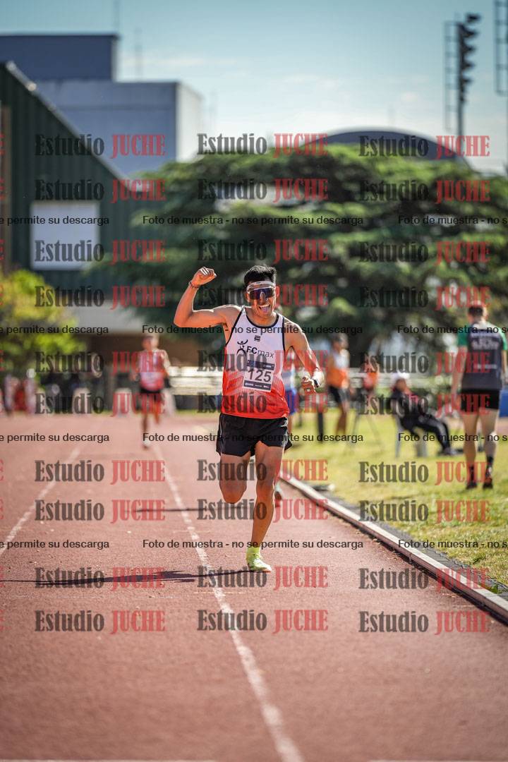 Fotos de los 10.000 m de varones - serie 1