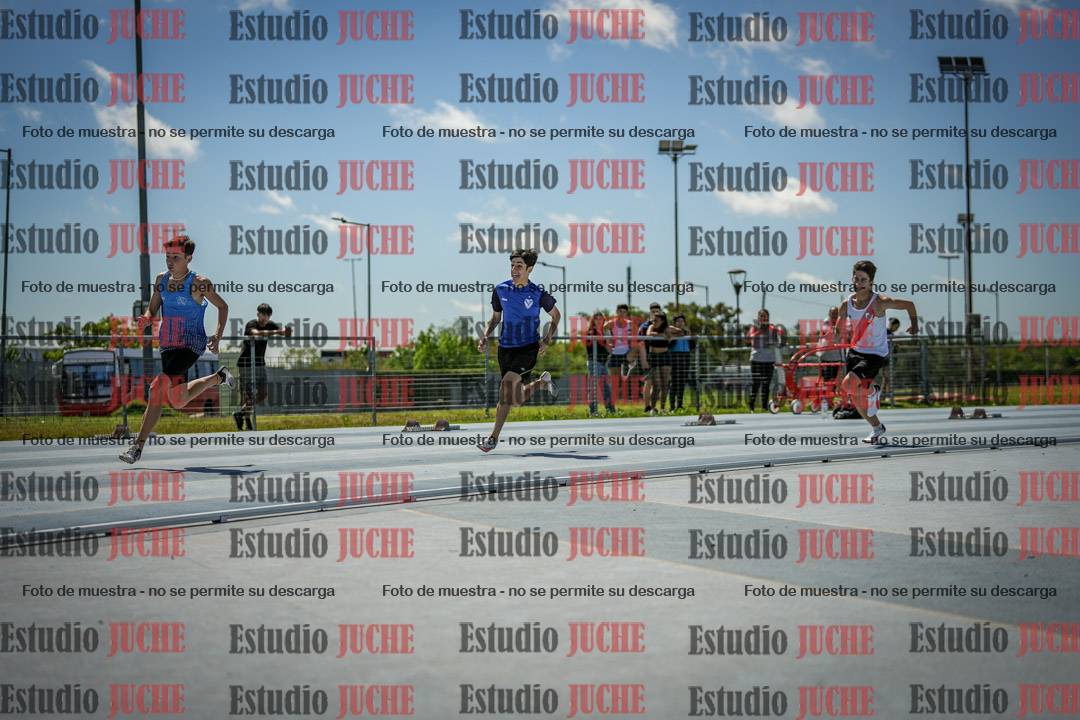 Fotos de los 200 m llanos de varones
