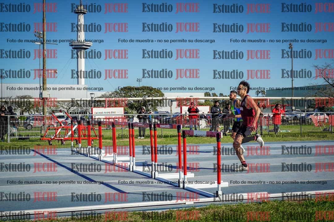 Fotos de los 400 m con vallas de varones