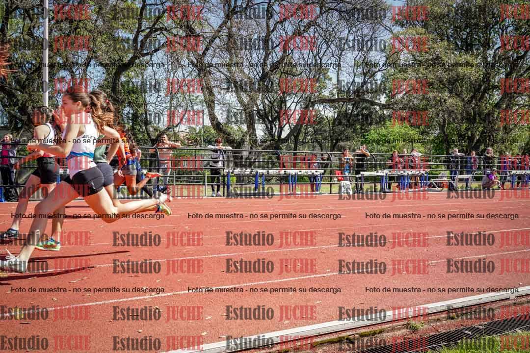 Fotos de los 80 m llanos de mujeres
