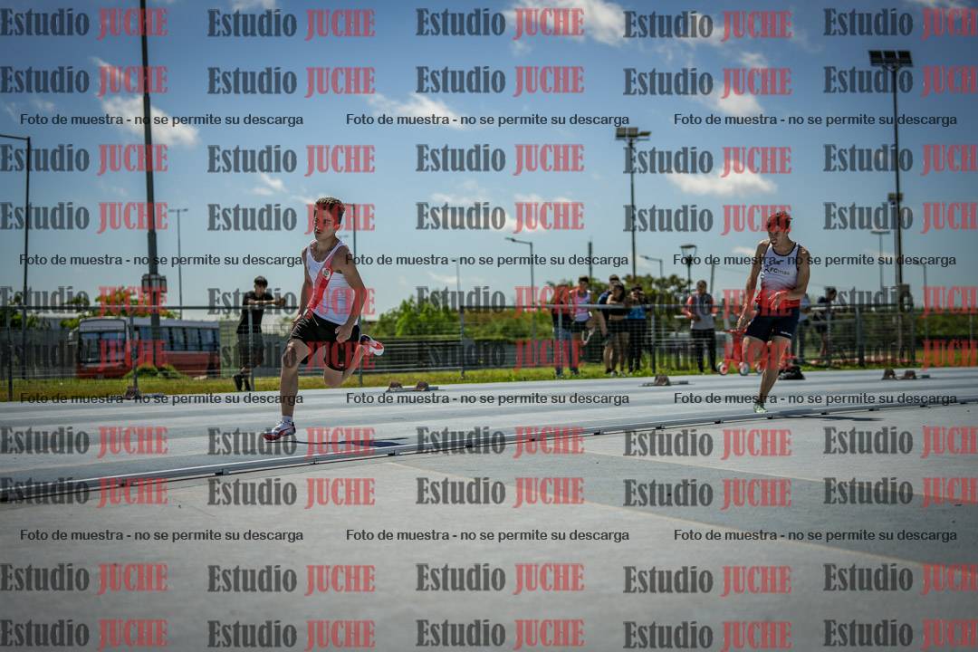 Fotos de los 200 m llanos de varones