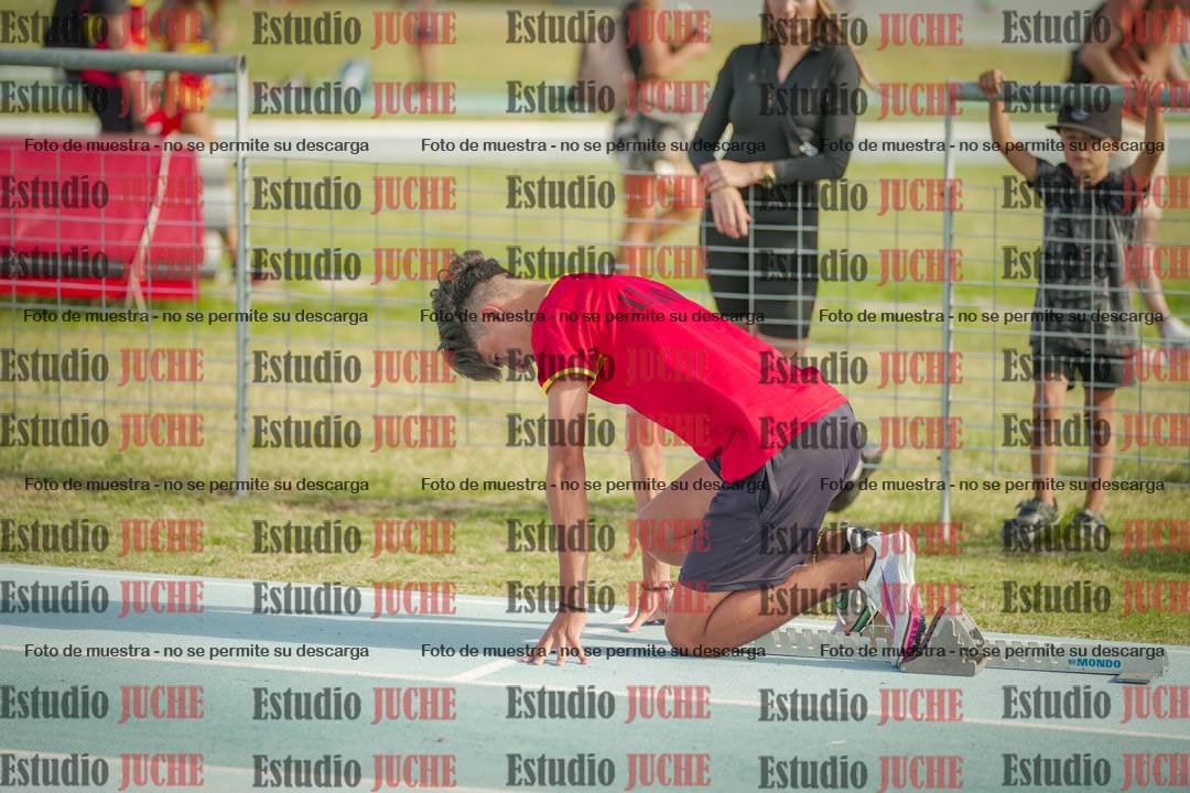 Fotos de los 400 m llanos de varones