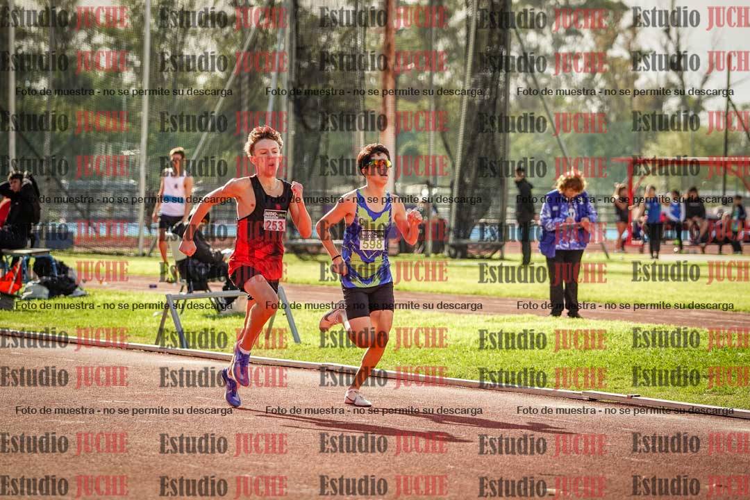 Fotos de los 600 m llanos de varones