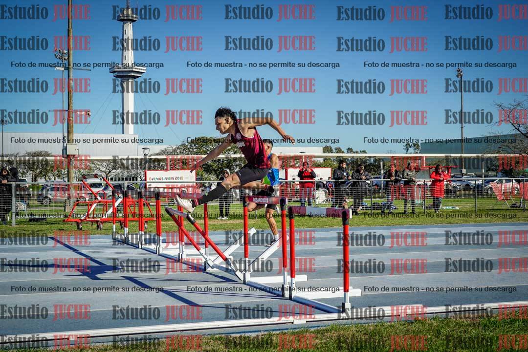 Fotos de los 400 m con vallas de varones