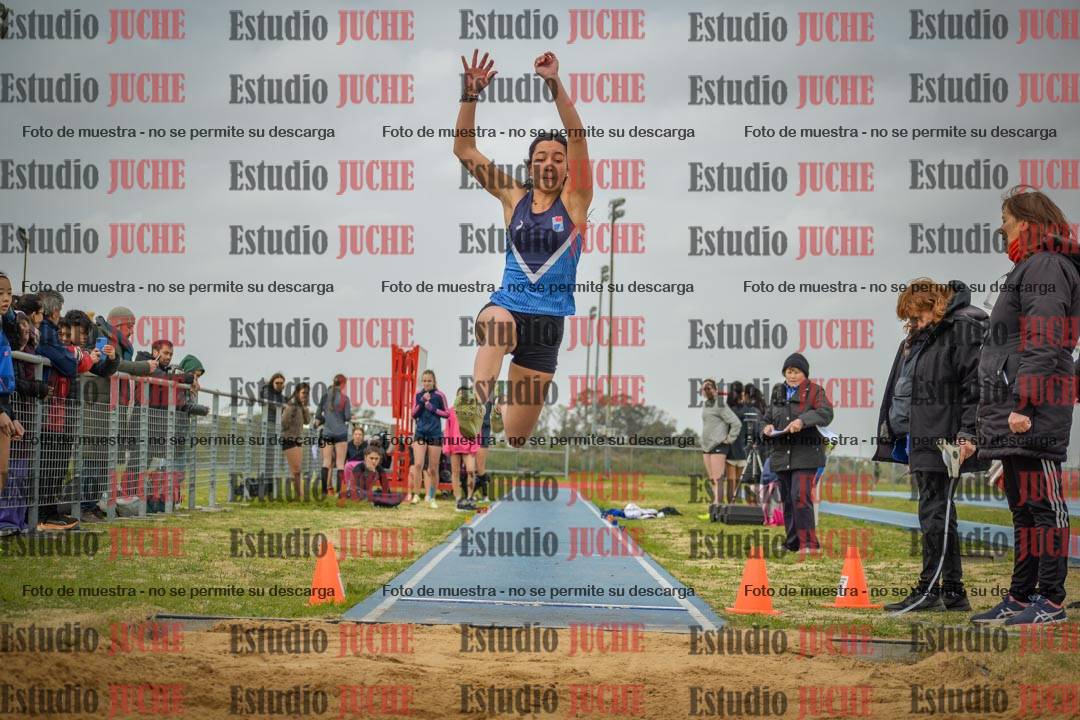 Fotos del salto en largo de mujeres - U18