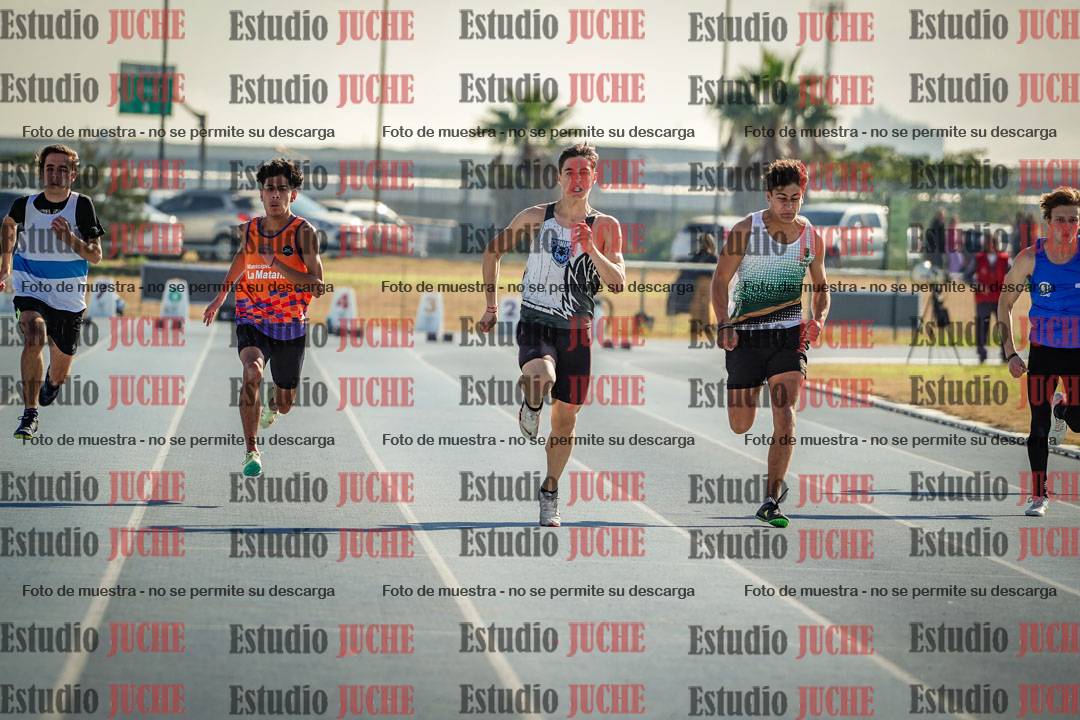 Fotos de los 100 m llanos de varones