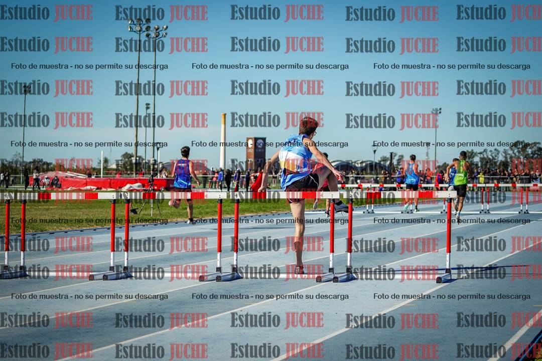 Fotos de los 400 m con vallas de varones