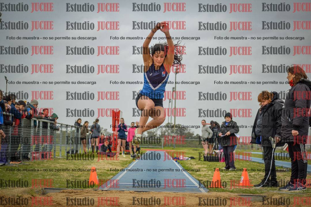Fotos del salto en largo de mujeres - U18